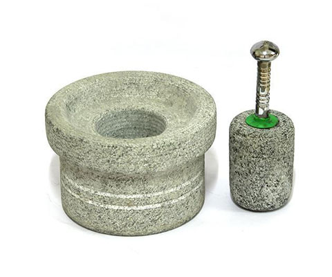Traditional Grinding Stone (Aatukkal)